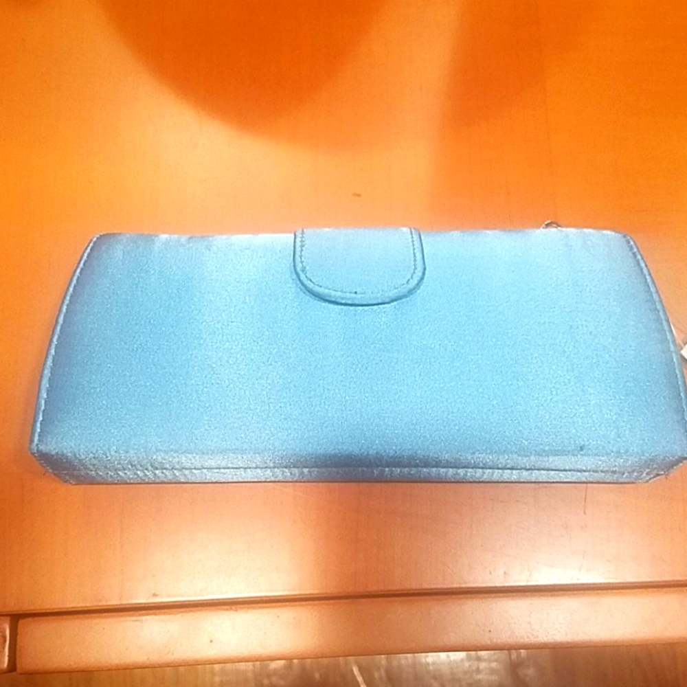 La Regale clutch